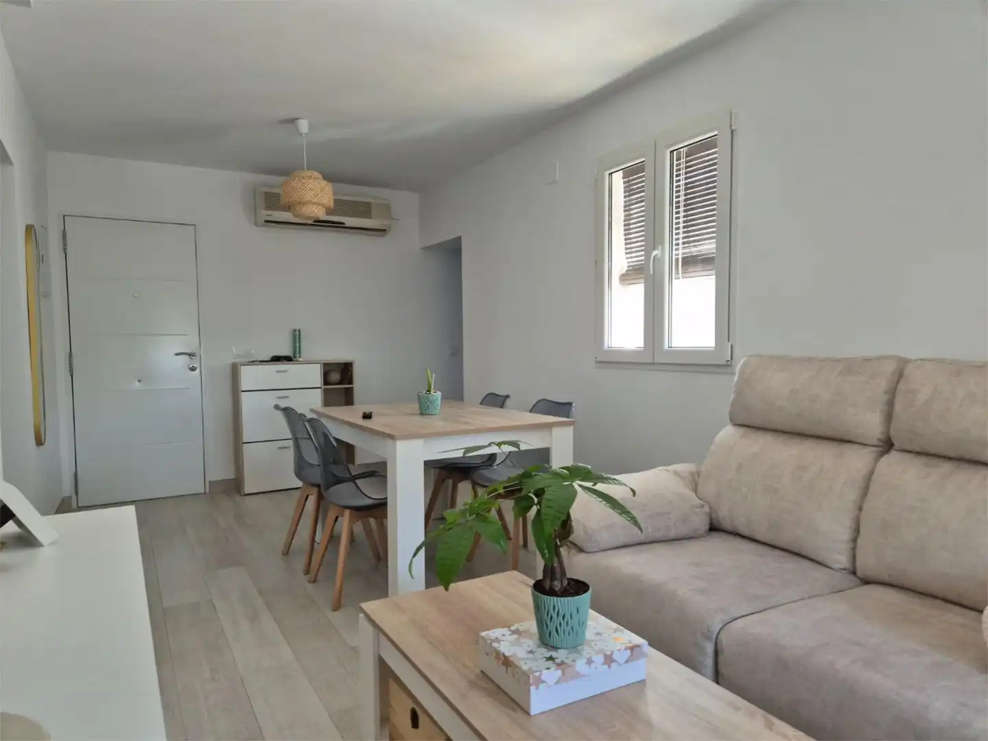Living room of Flat for sale in Peñaflor  with Air Conditioner, Heating and Furnished
