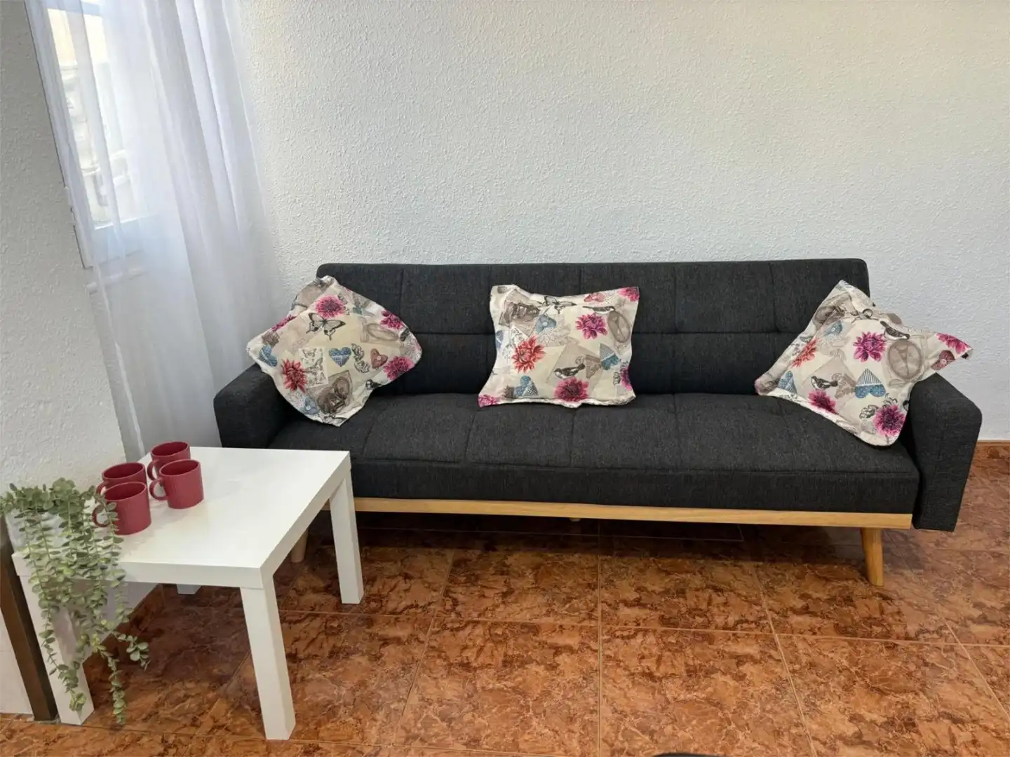 Pis de lloguer a Avinguda Alcoi, 82, Campoamor Sala d'estar de Pis de lloguer en Alicante / Alacant amb Moblat, Rentadora i Microones