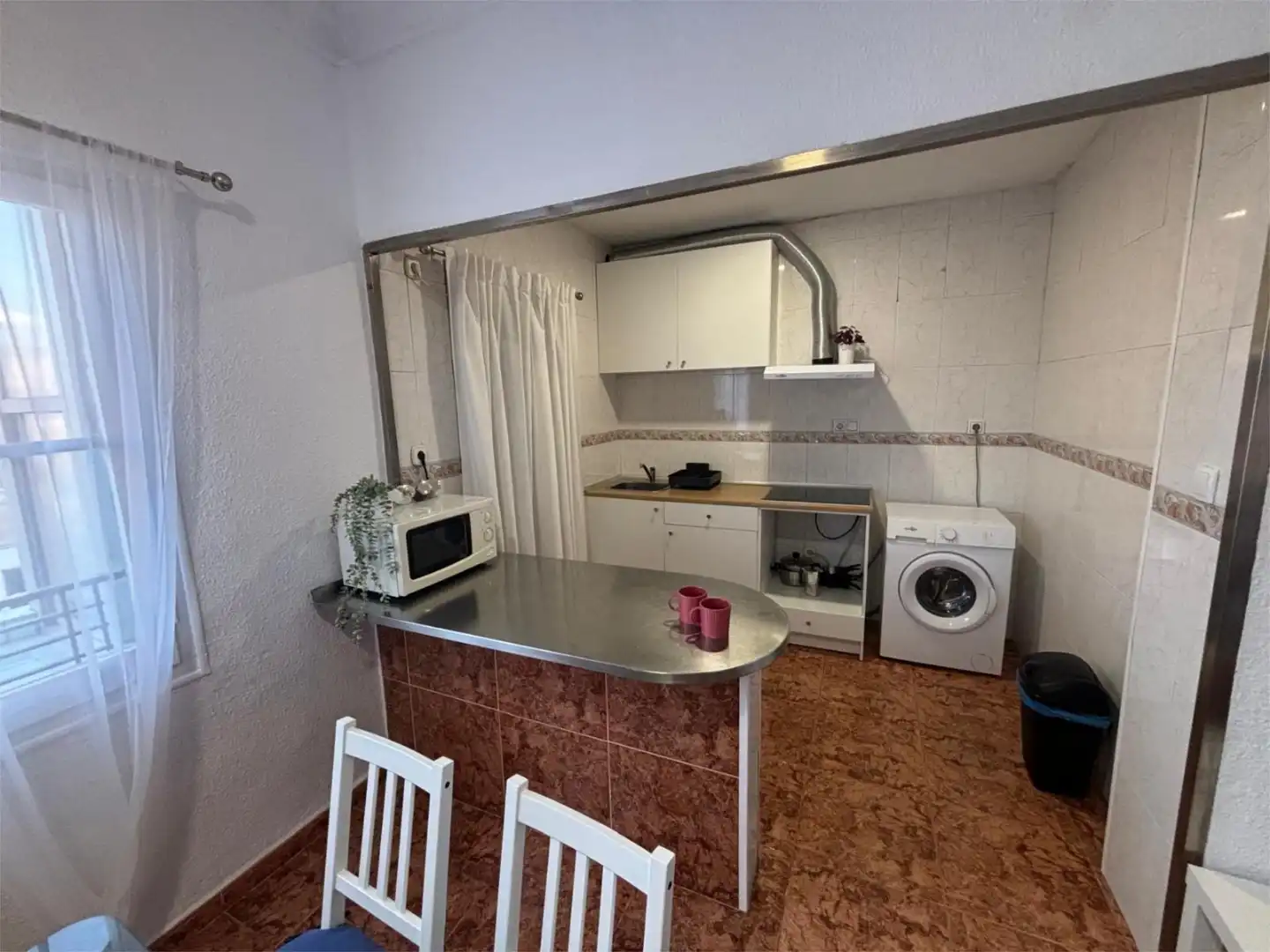 Pis de lloguer a Avinguda Alcoi, 82, Campoamor Cuina de Pis de lloguer en Alicante / Alacant amb Moblat, Rentadora i Microones