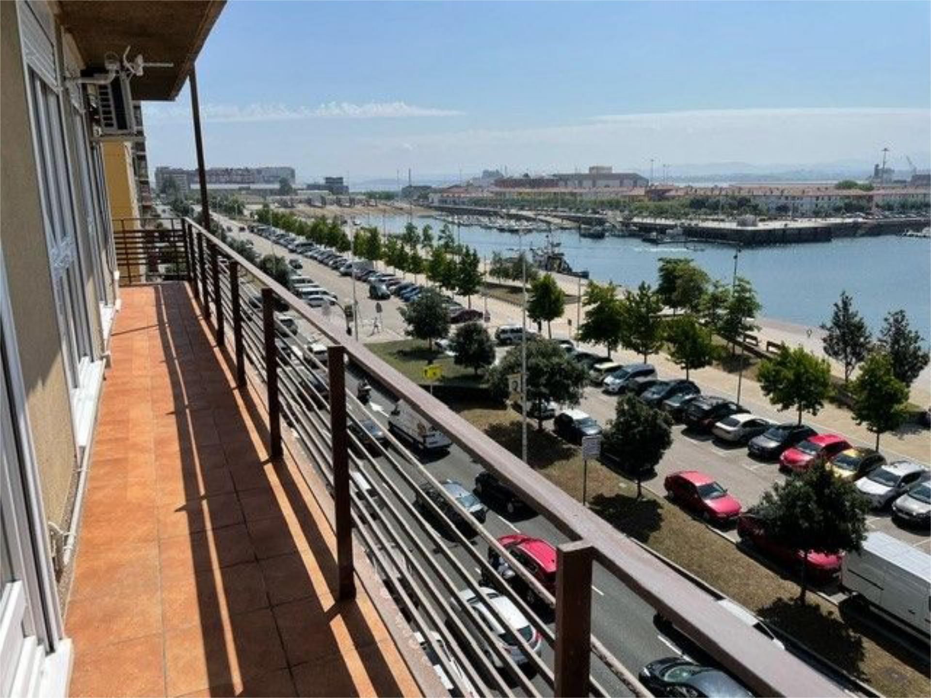 Exterior view of Flat to rent in Santander  with Air Conditioner, Heating and Parquet flooring