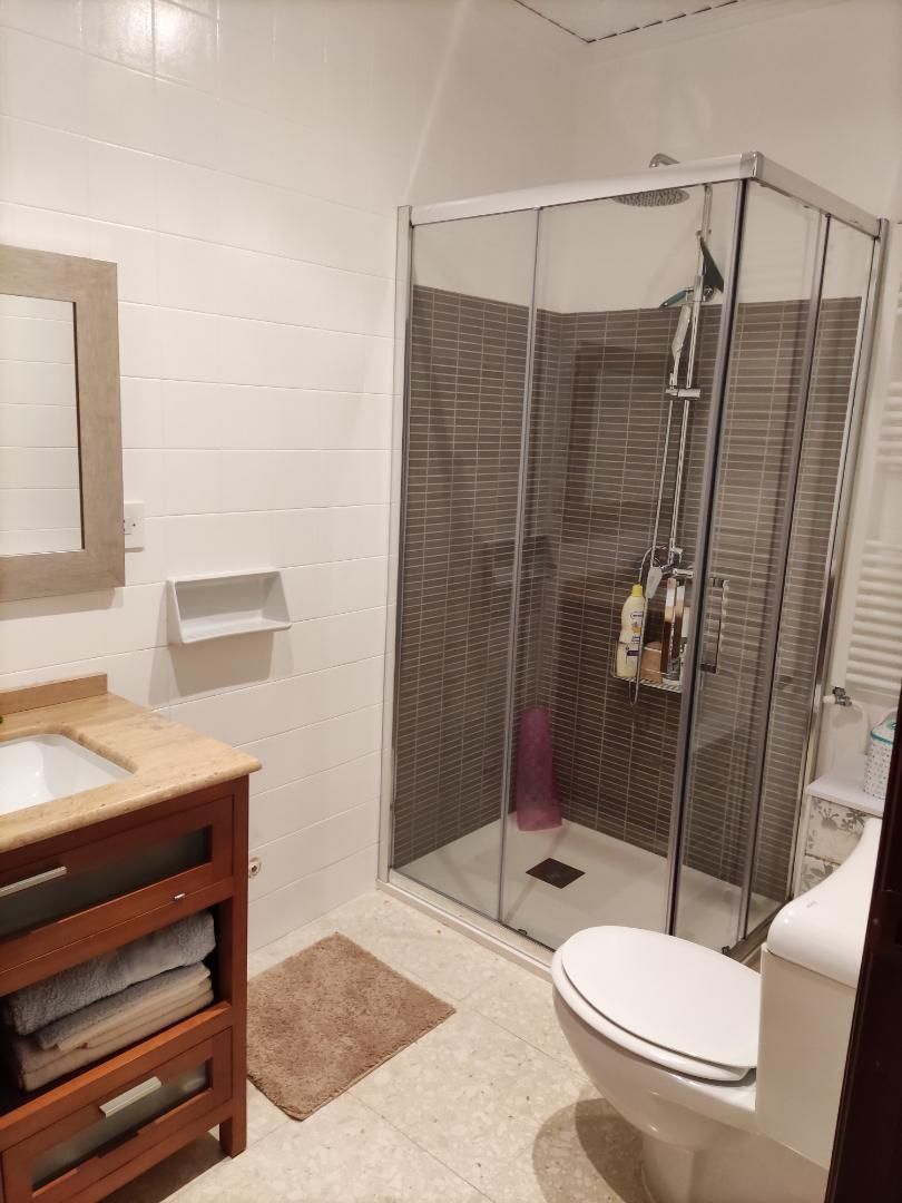 Bathroom of Flat for sale in Benigánim  with Air Conditioner, Heating and Terrace