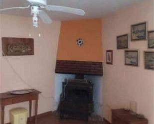 Sala d'estar de Casa o xalet en venda en Fuerte del Rey