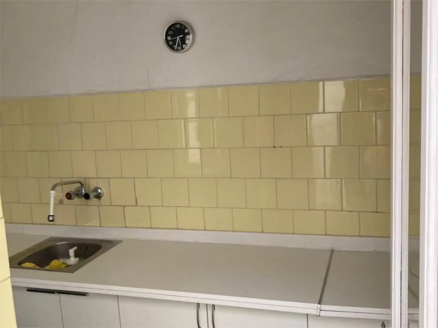 Cocina de Casa adosada en venta en Carmona con Terraza, Trastero y Balcón