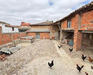 Vista exterior de Casa o xalet en venda en Fuentelapeña