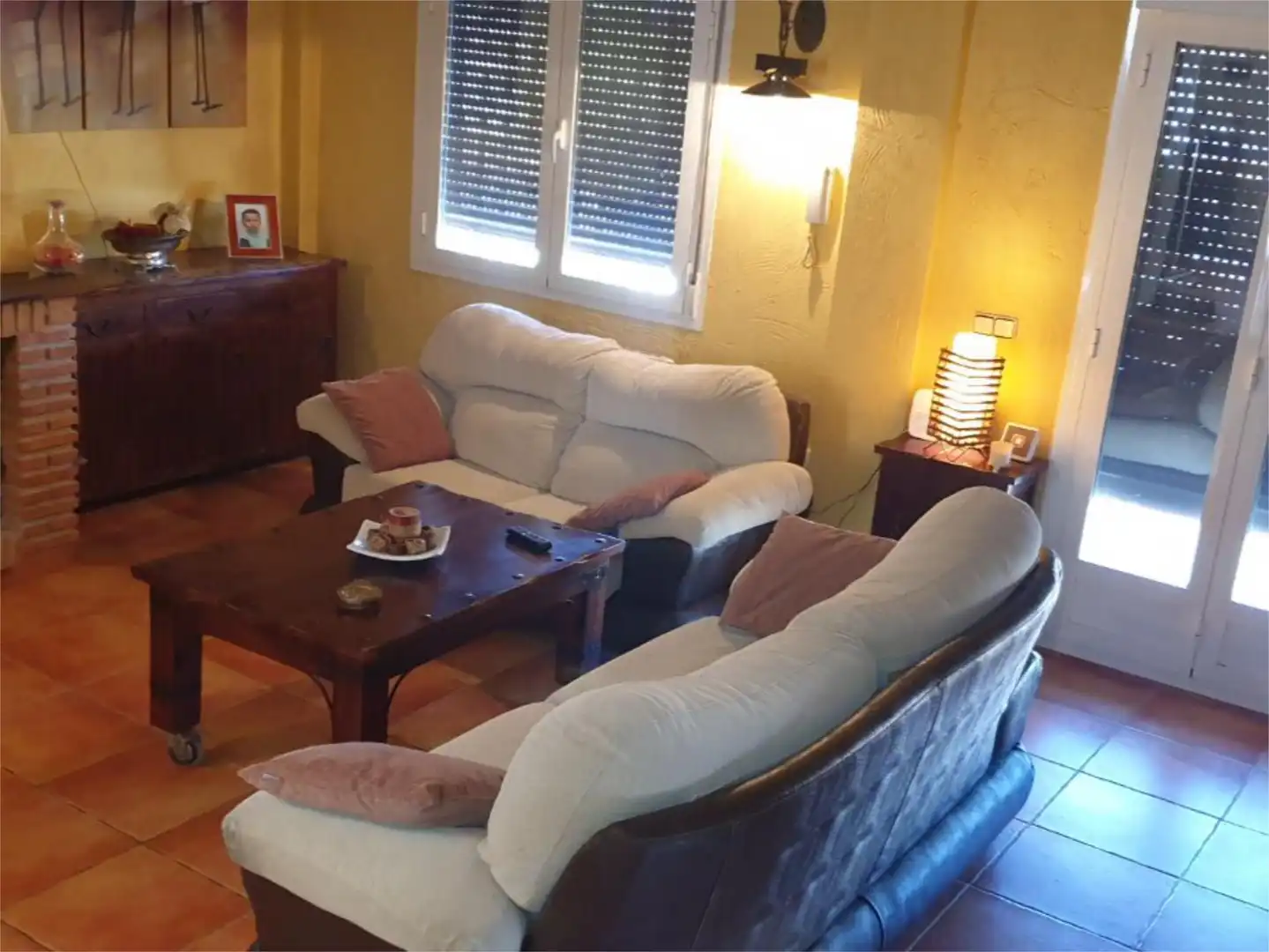 Casa o chalet en venta en Calle Sierra Sur, 25, Los Villares Sala de estar de Casa o chalet en venta en Los Villares con Terraza, Piscina y Balcón