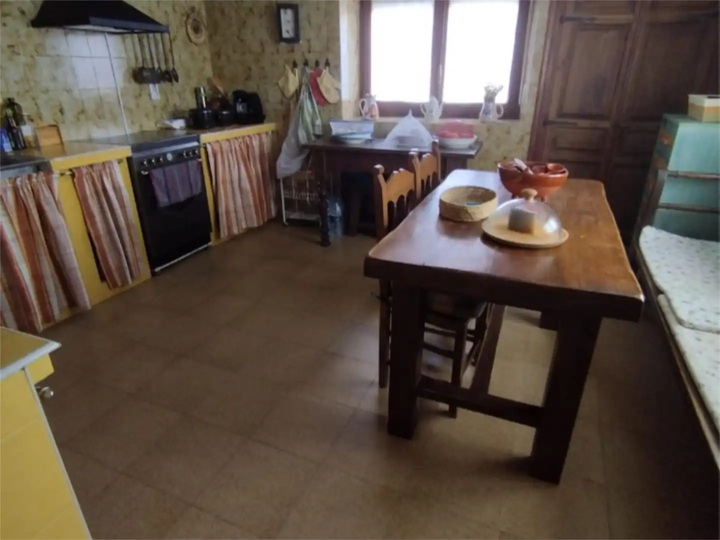 Wohnung zum Verkauf in Calle Iglesia René, 4, Saldaña Küche von Wohnung zum Verkauf in Saldaña mit Privatgarten, Parkett und Möbliert