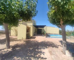 Vista exterior de Finca rústica en venda en Valdealgorfa amb Jardí privat, Terrassa i Piscina