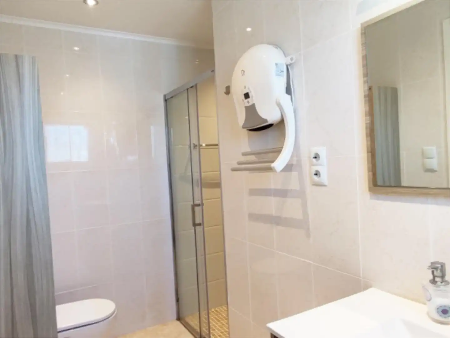Baño de Casa o chalet en venta en L'Atzúbia con Aire acondicionado, Terraza y Balcón