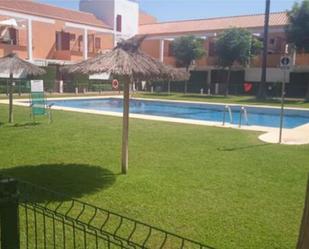 Jardí de Casa o xalet de lloguer en Islantilla amb Terrassa i Piscina