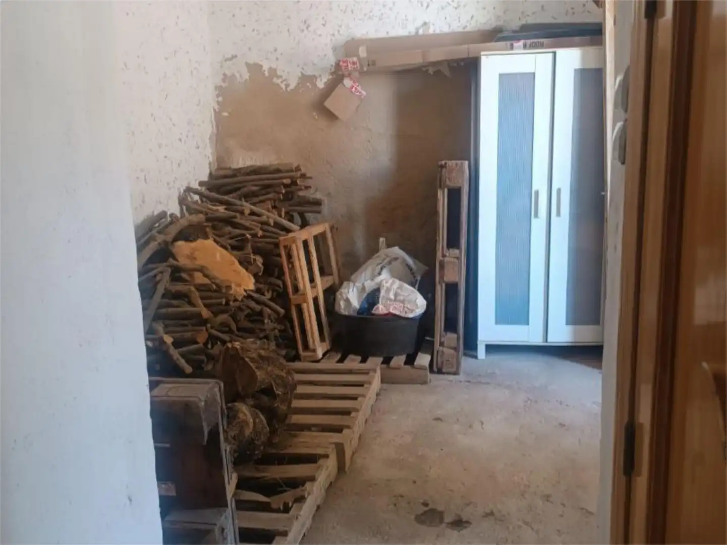 Commercial properties for sale in Travesia Alta Reina Sofia, 1, Benatae Commercial properties for sale in Benatae with Air Conditioner and Furnished