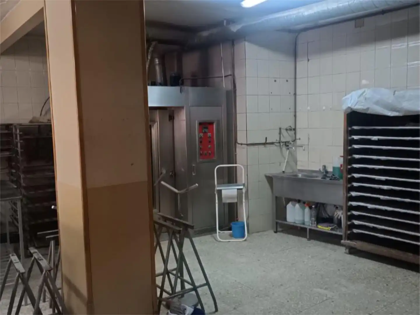 Commercial properties for sale in Travesia Alta Reina Sofia, 1, Benatae Kitchen of Commercial properties for sale in Benatae with Air Conditioner and Furnished