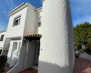 Vista exterior de Casa adosada de lloguer en Benissa amb Terrassa