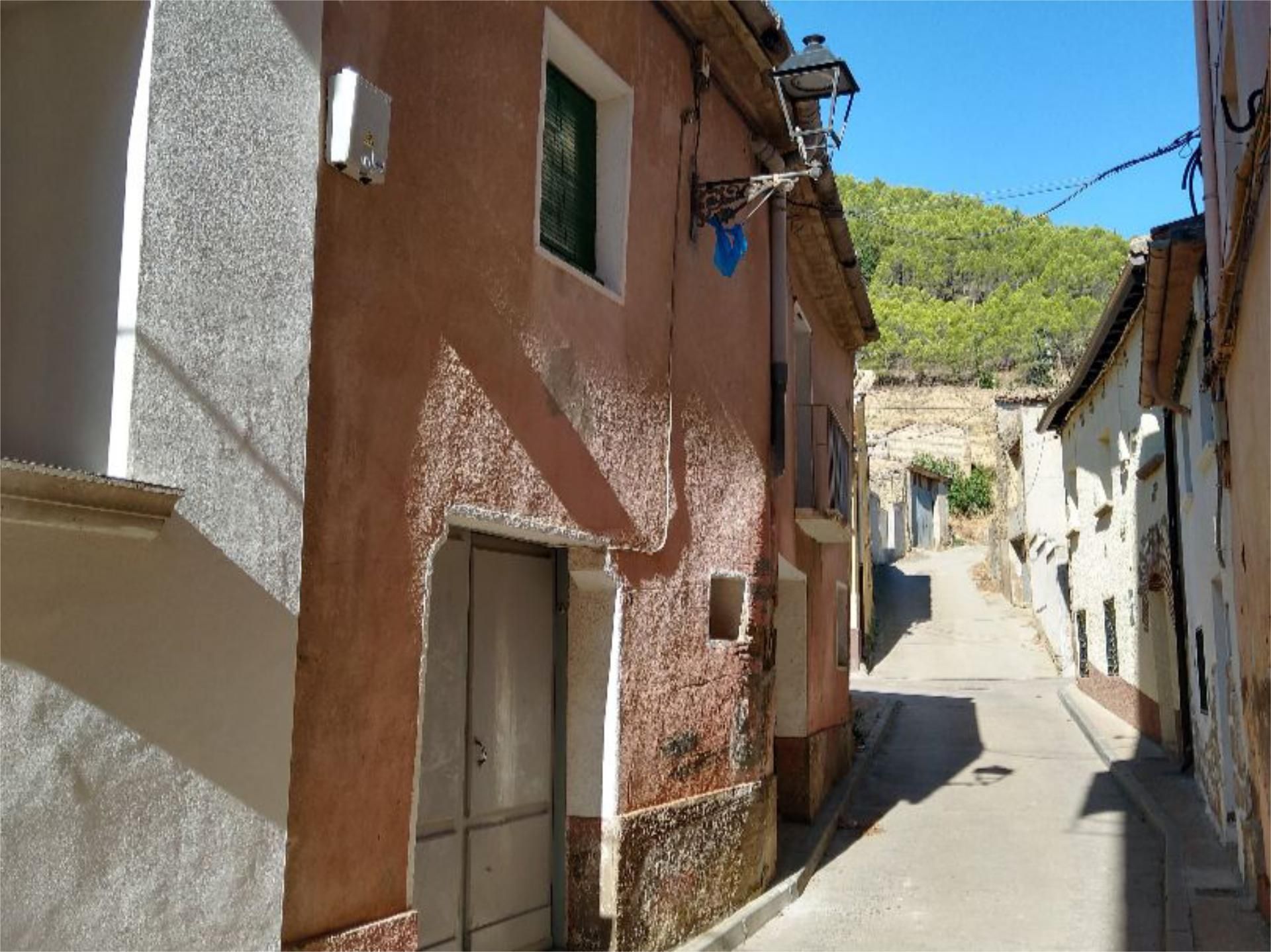 Vista exterior de Finca rústica en venda en Ayerbe amb Calefacció, Moblat i Balcó