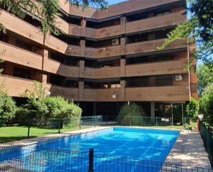 Swimming pool of Flat to rent in  Madrid Capital  with Air Conditioner, Terrace and Swimming Pool