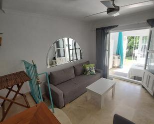 Living room of Flat to rent in Estepona  with Air Conditioner and Terrace