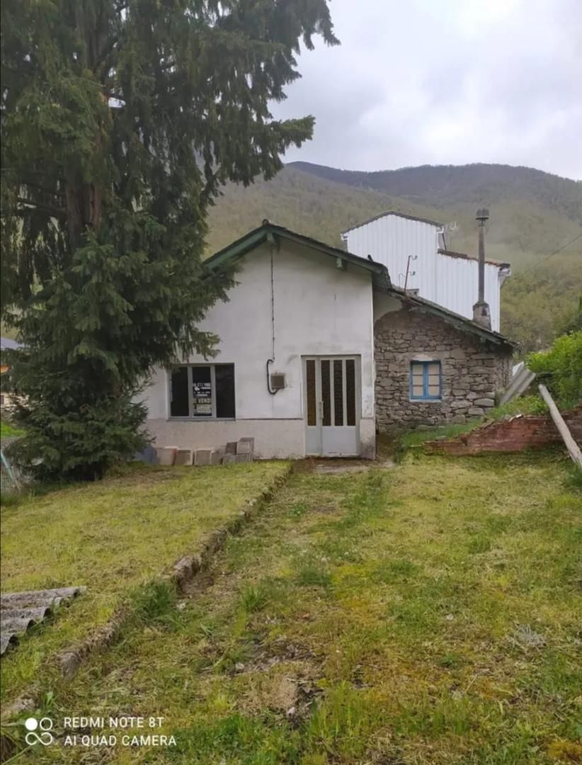 Exterior view of House or chalet for sale in Degaña