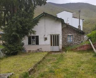 Exterior view of House or chalet for sale in Degaña