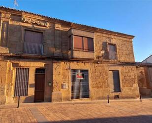 Exterior view of Country house for sale in Valderas  with Heating, Parquet flooring and Storage room