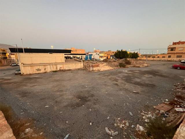 Terreno urbanizable en Venta en Avenida Juan Gazquez Martinez, 22 en Benahadux