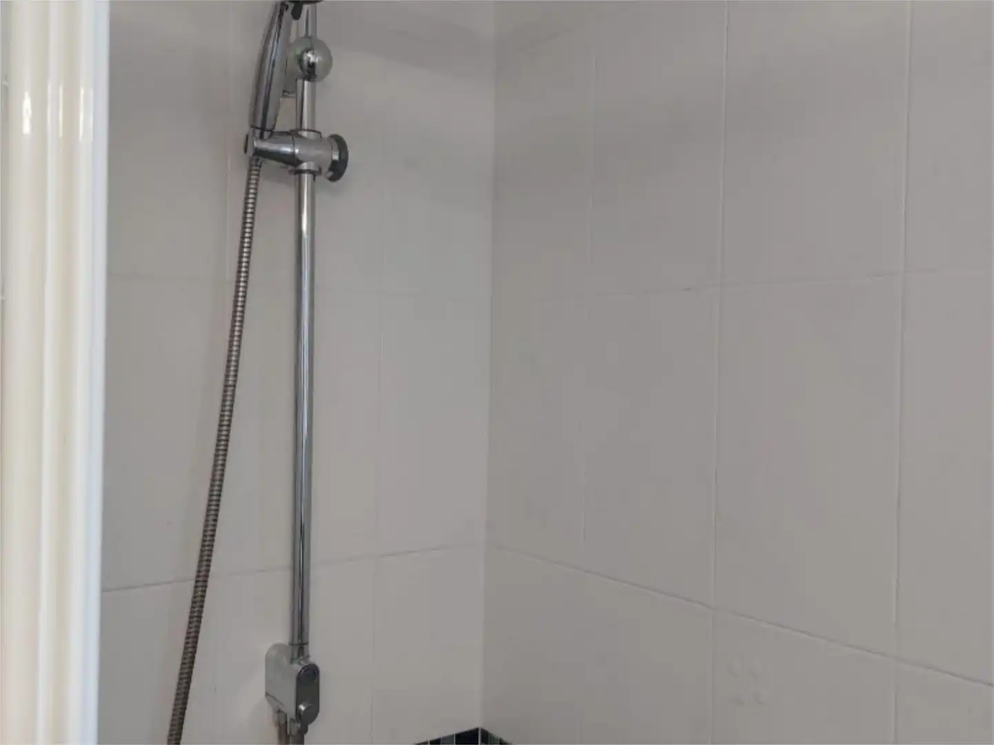 Casa o chalet en venta en Calle e Bo Herrerias, 11, Puebla de Guzmán Baño de Casa o chalet en venta en Puebla de Guzmán con Jardín privado, Trastero y Amueblado