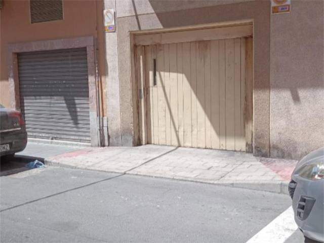 Garaje en Venta en Calle Diagonal, 6 en Los Ángeles