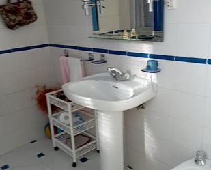 Bathroom of House or chalet for sale in Talavera de la Reina