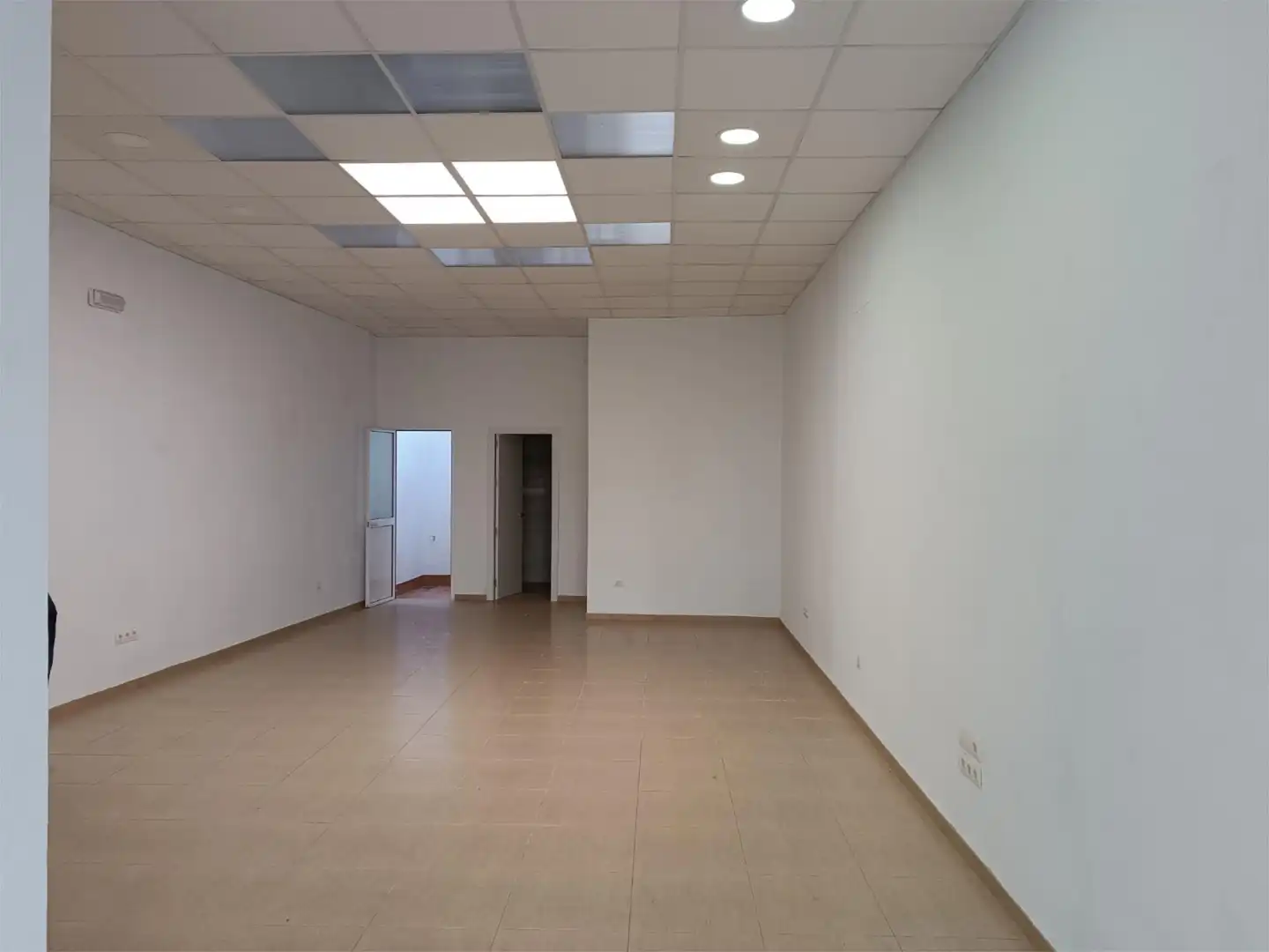 Geschaftsraum zur Miete in Fuentes de Andalucía