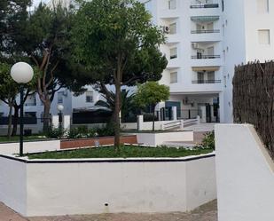 Vista exterior de Pis en venda en El Puerto de Santa María amb Aire condicionat