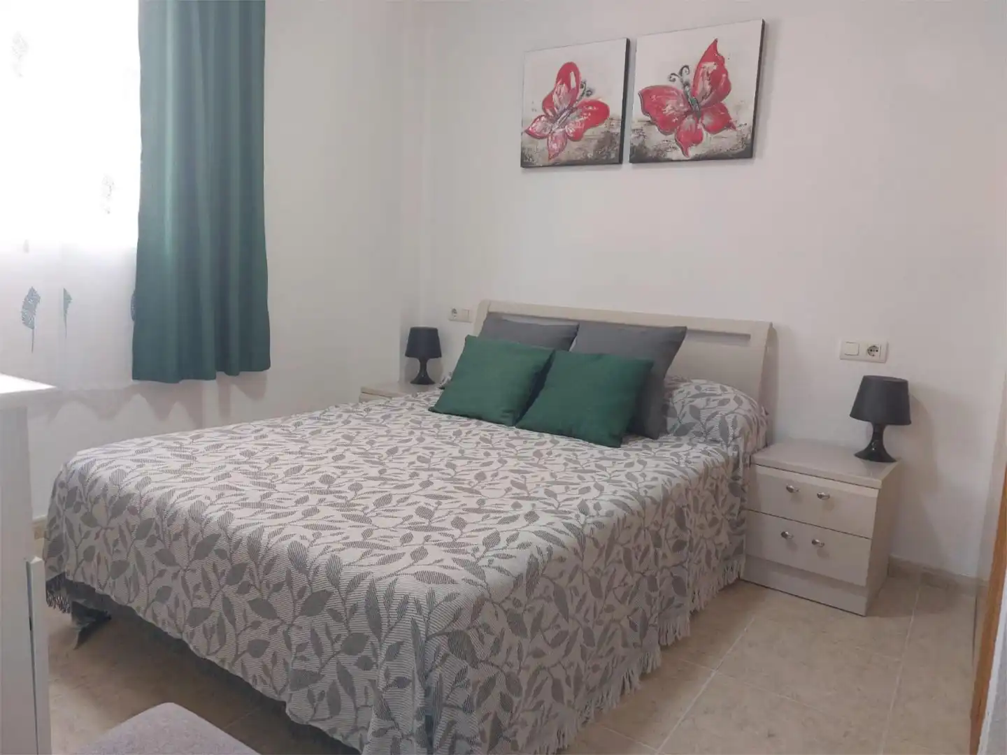 Habitación de Apartamento de alquiler en Oropesa del Mar / Orpesa con Aire acondicionado, Calefacción y Jardín privado