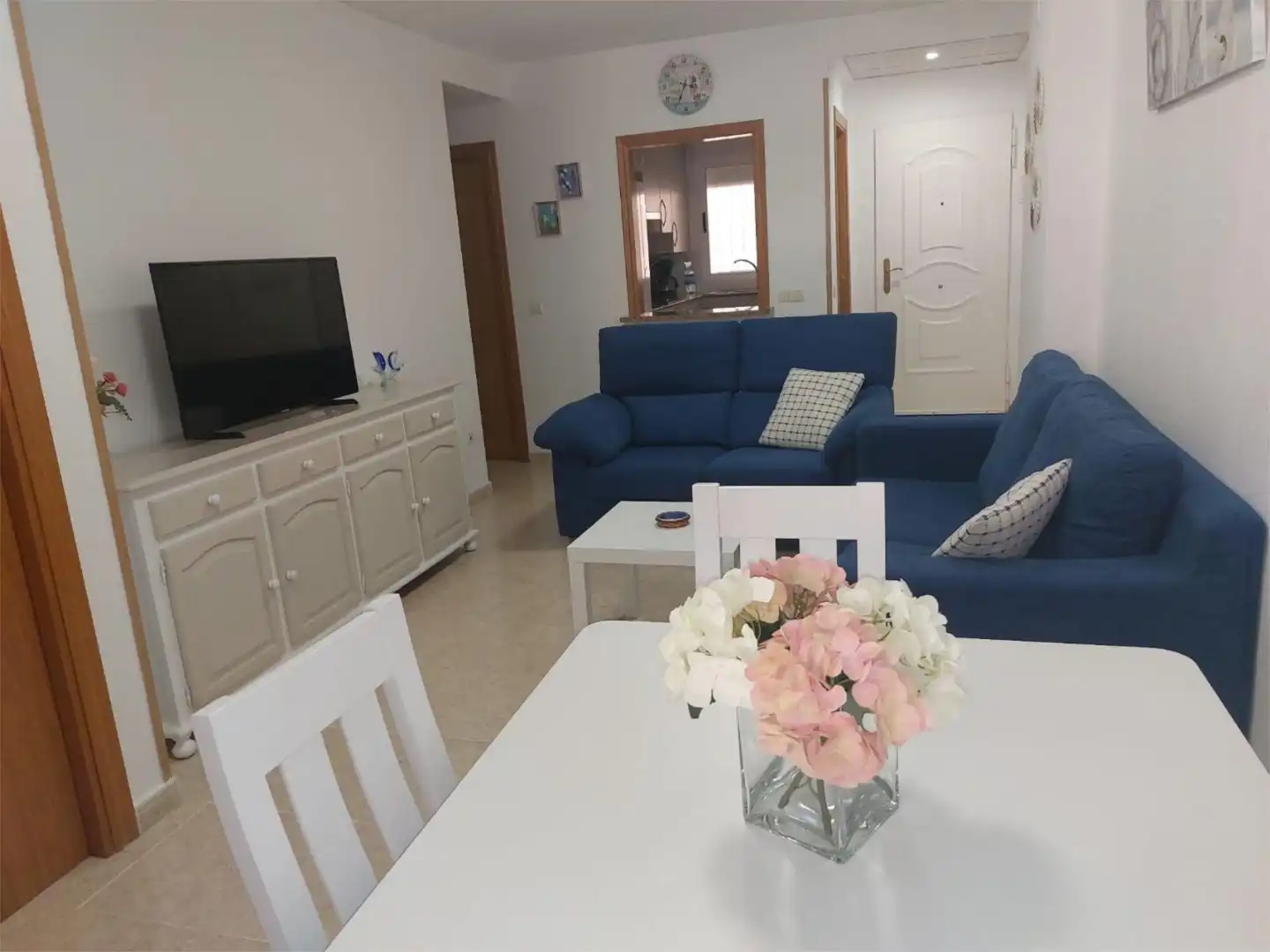 Sala de estar de Apartamento de alquiler en Oropesa del Mar / Orpesa con Aire acondicionado, Calefacción y Jardín privado