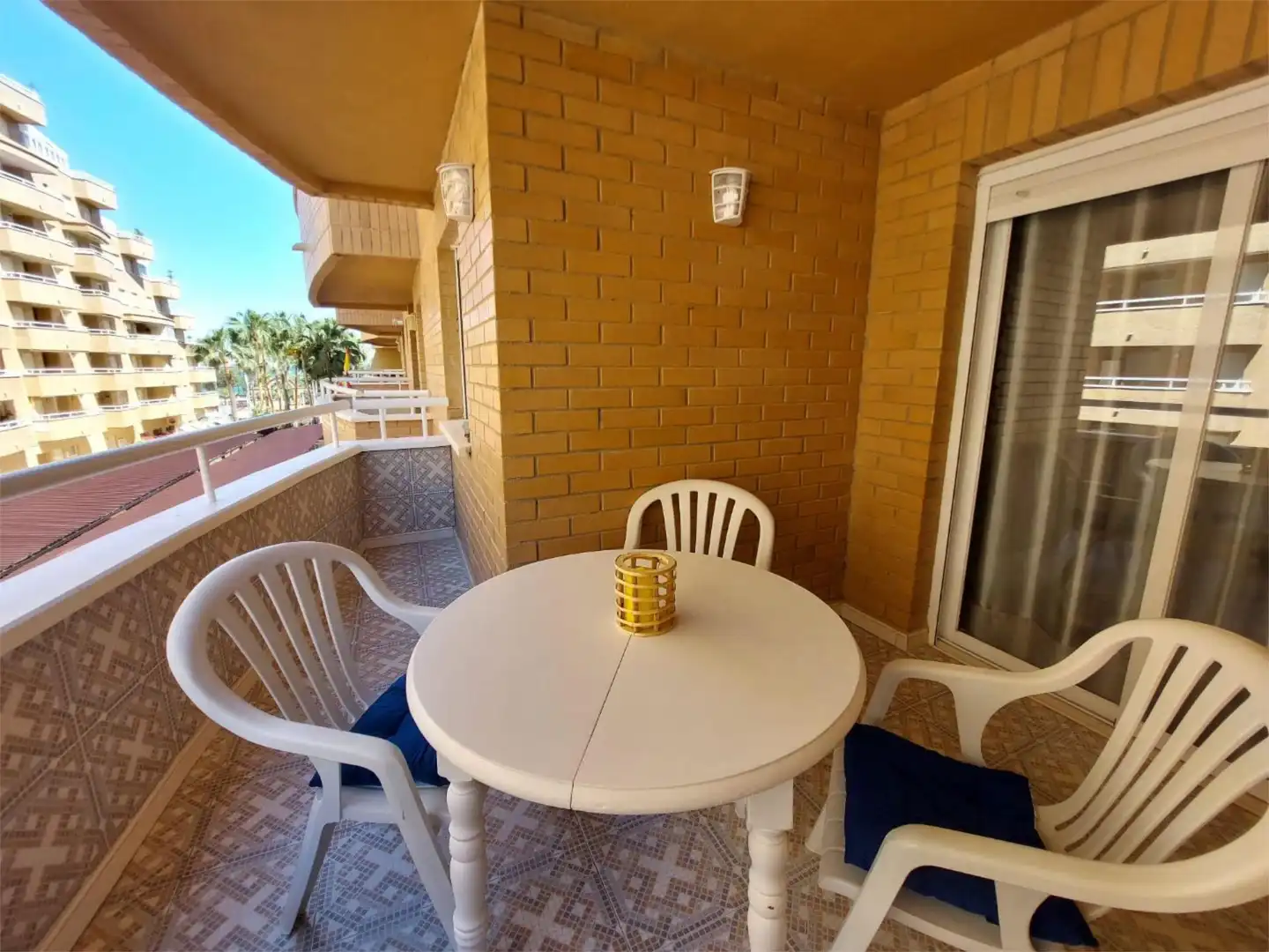Terraza de Apartamento de alquiler en Oropesa del Mar / Orpesa con Aire acondicionado, Calefacción y Jardín privado