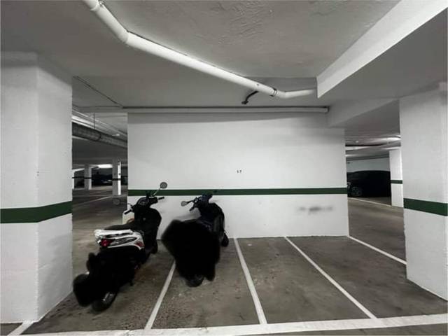 Garaje en Alquiler en Avenida Jose María Alcaraz y Alenda, 8 en Valdepasillas - La Paz - Huerta Rosales