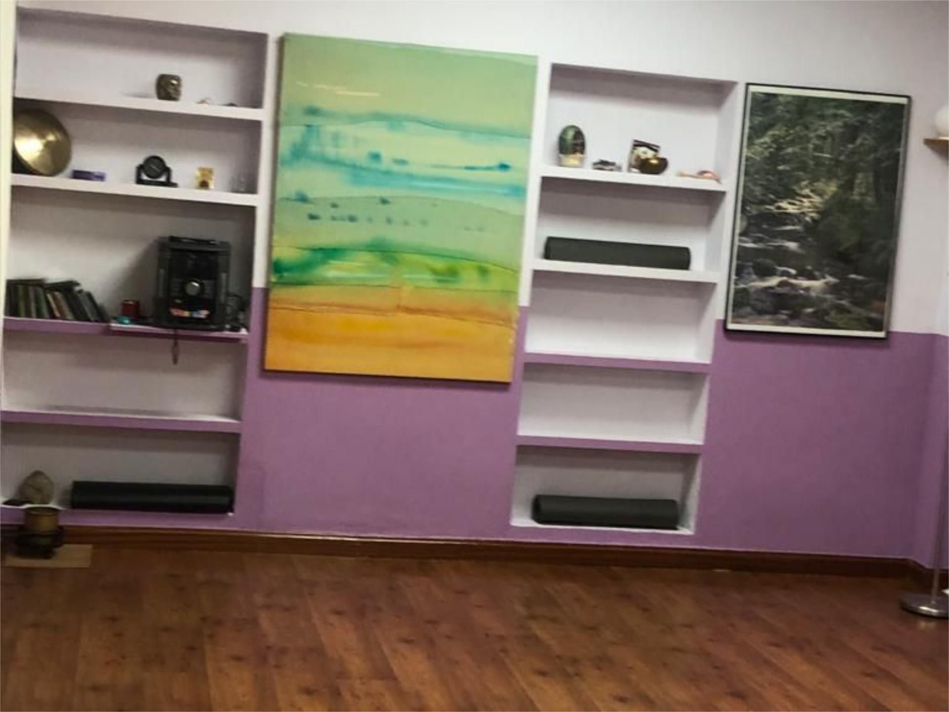 Sala d'estar de Local en venda en  Madrid Capital amb Aire condicionat