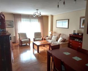 Living room of Flat for sale in Valladolid Capital  with Swimming Pool