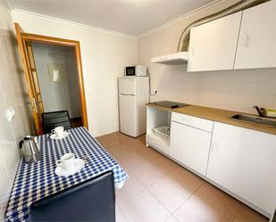 Kitchen of Flat to rent in Ares