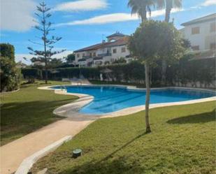 Piscina de Casa adosada de lloguer en Pilar de la Horadada amb Terrassa i Piscina