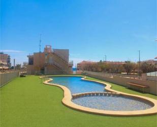 Piscina de Apartament de lloguer en Pilar de la Horadada amb Piscina