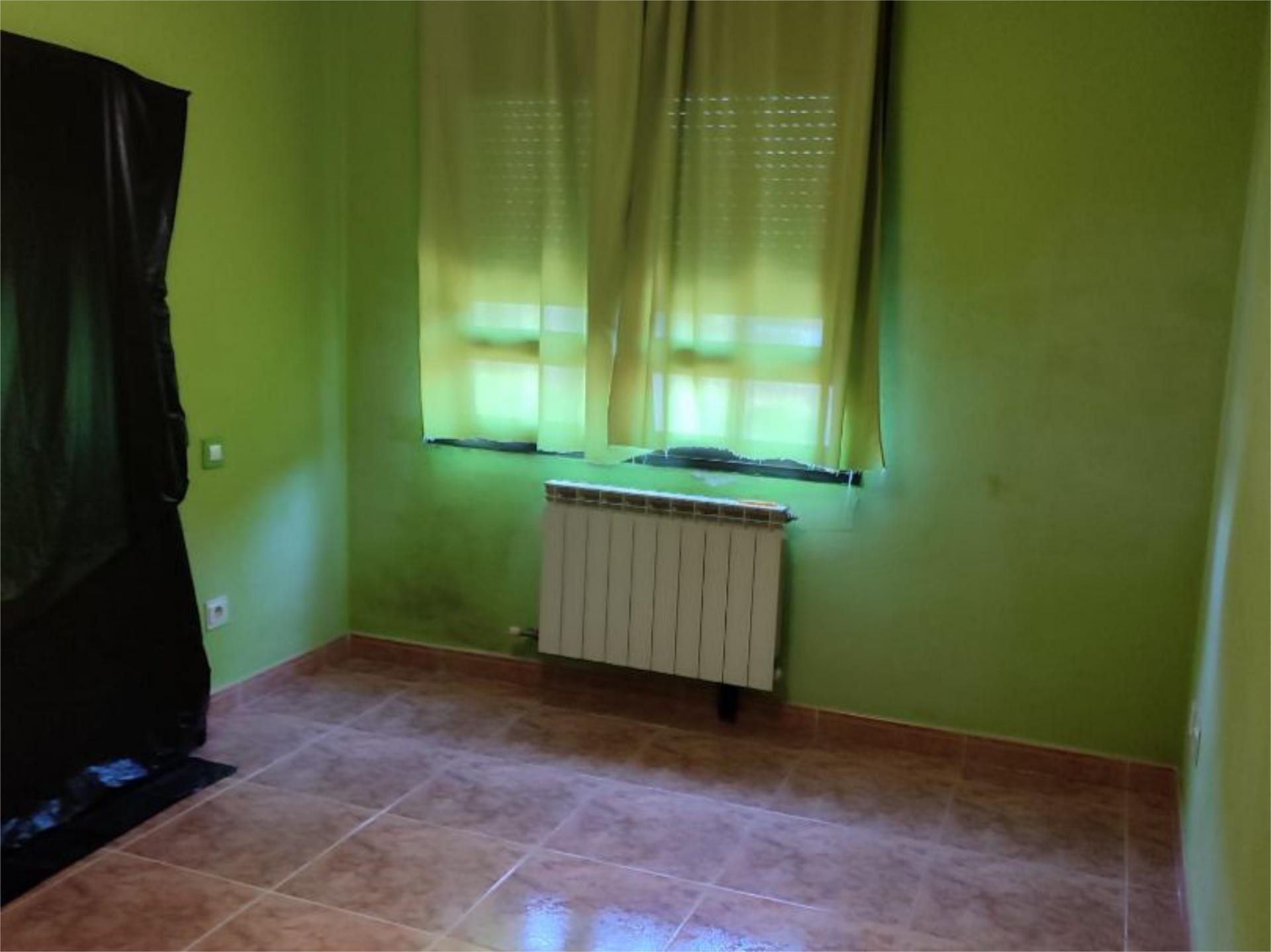 Bedroom of Flat for sale in Valdemoro  with Heating, Terrace and Storage room