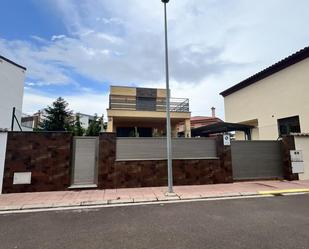 Exterior view of House or chalet for sale in La Pobla de Tornesa  with Air Conditioner, Terrace and Swimming Pool