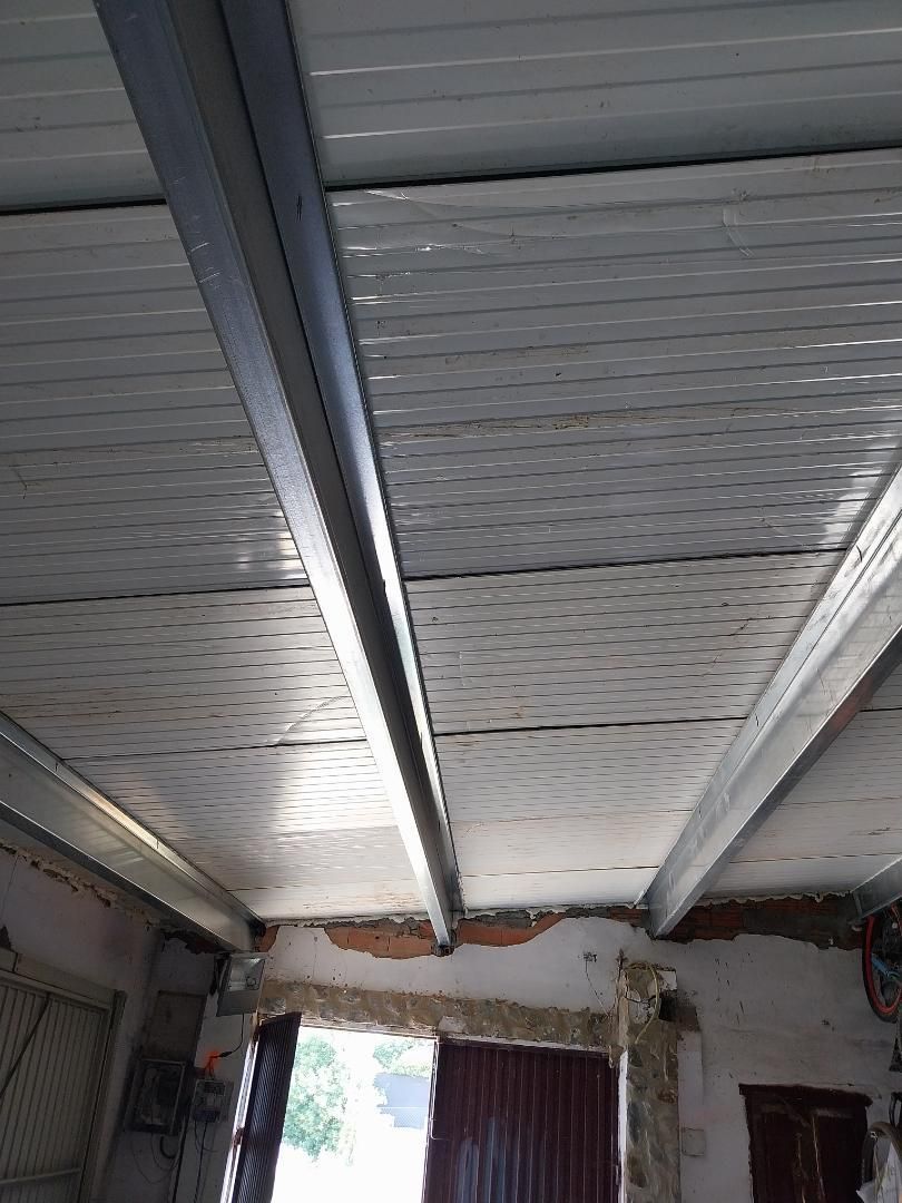 Exterior view of Box room for sale in Zamora Capital 