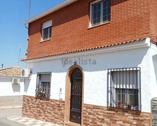 Vista exterior de Casa adosada en venda en Espelúy