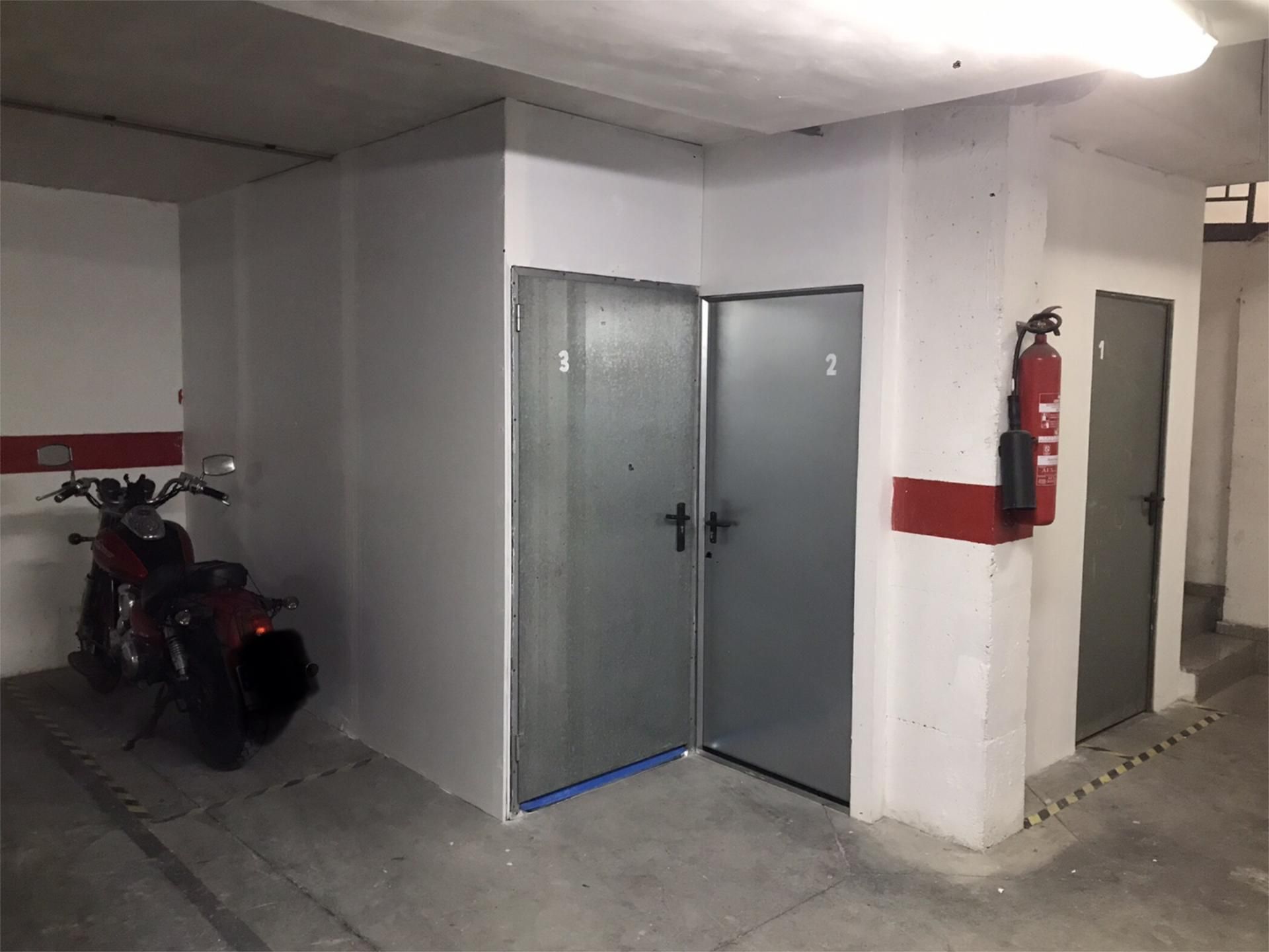Box room to rent in Elda