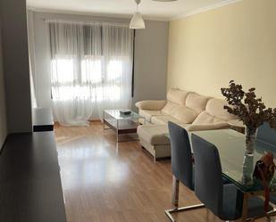 Living room of Flat to rent in Elda  with Air Conditioner and Balcony