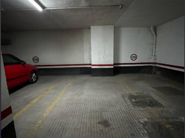 Garaje en Venta en Calle de Orense, 66 en Cuatro Caminos - Azca