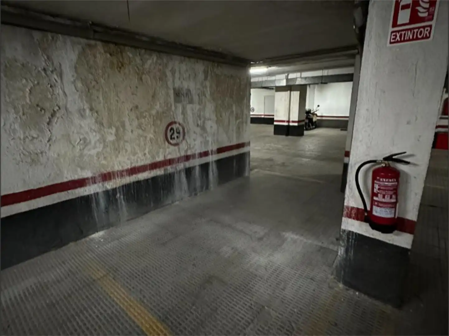 Garaje en venta en Calle de Orense, 66, Cuatro Caminos - Azca Parking de Garaje en venta en Madrid