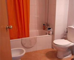 Bathroom of Flat to rent in Terrassa  with Terrace