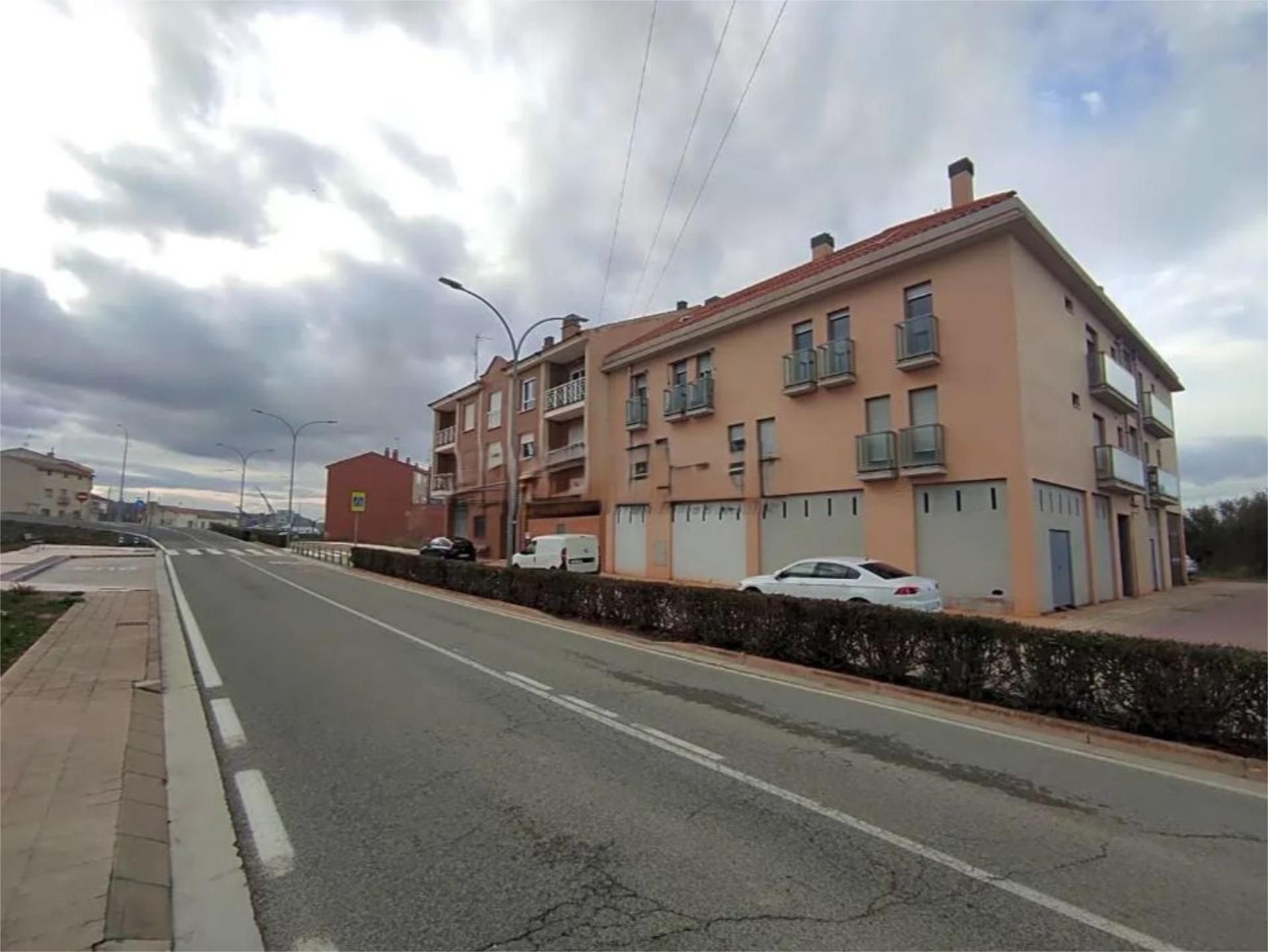 Vista exterior de Pis en venda en Agoncillo amb Calefacció, Parquet i Terrassa