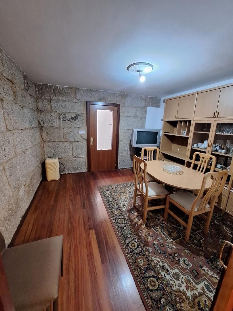 Single-family semi-detached for sale in Ourense Capital 