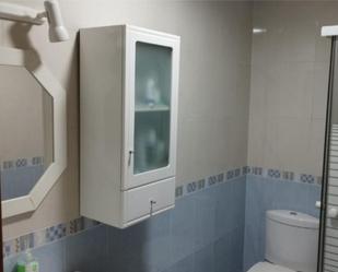 Bathroom of Flat to rent in Elche / Elx  with Air Conditioner