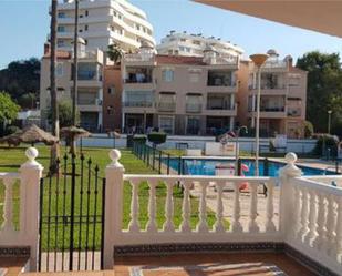 Vista exterior de Apartament de lloguer en Fuengirola amb Terrassa i Piscina